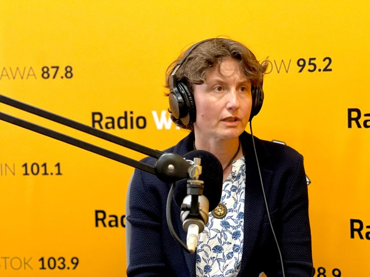 Fedorska broadcasting on Radio WNET
