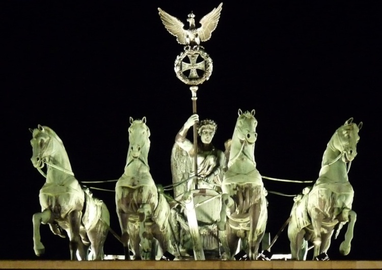 Germany Dumps Immigrants Not Only on Poland, With the Difference That Other Countries Fight Back