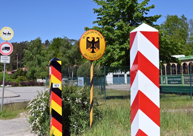 "Poland Quietly Accepted German Pushbacks at Its Western Border"